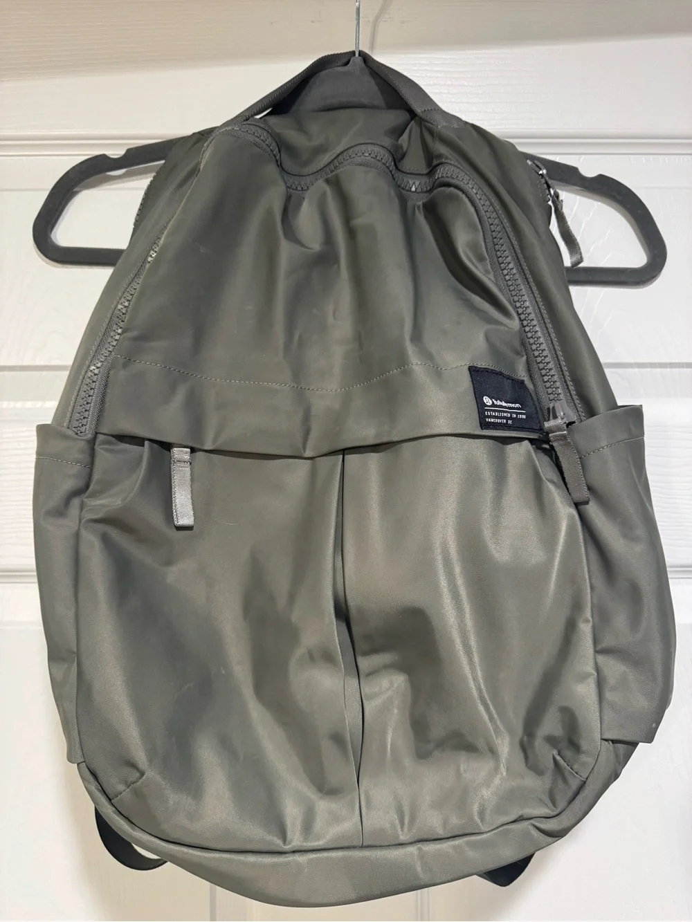 Lululemon Everyday Backpack 2.0 23L Sage / Forest Green